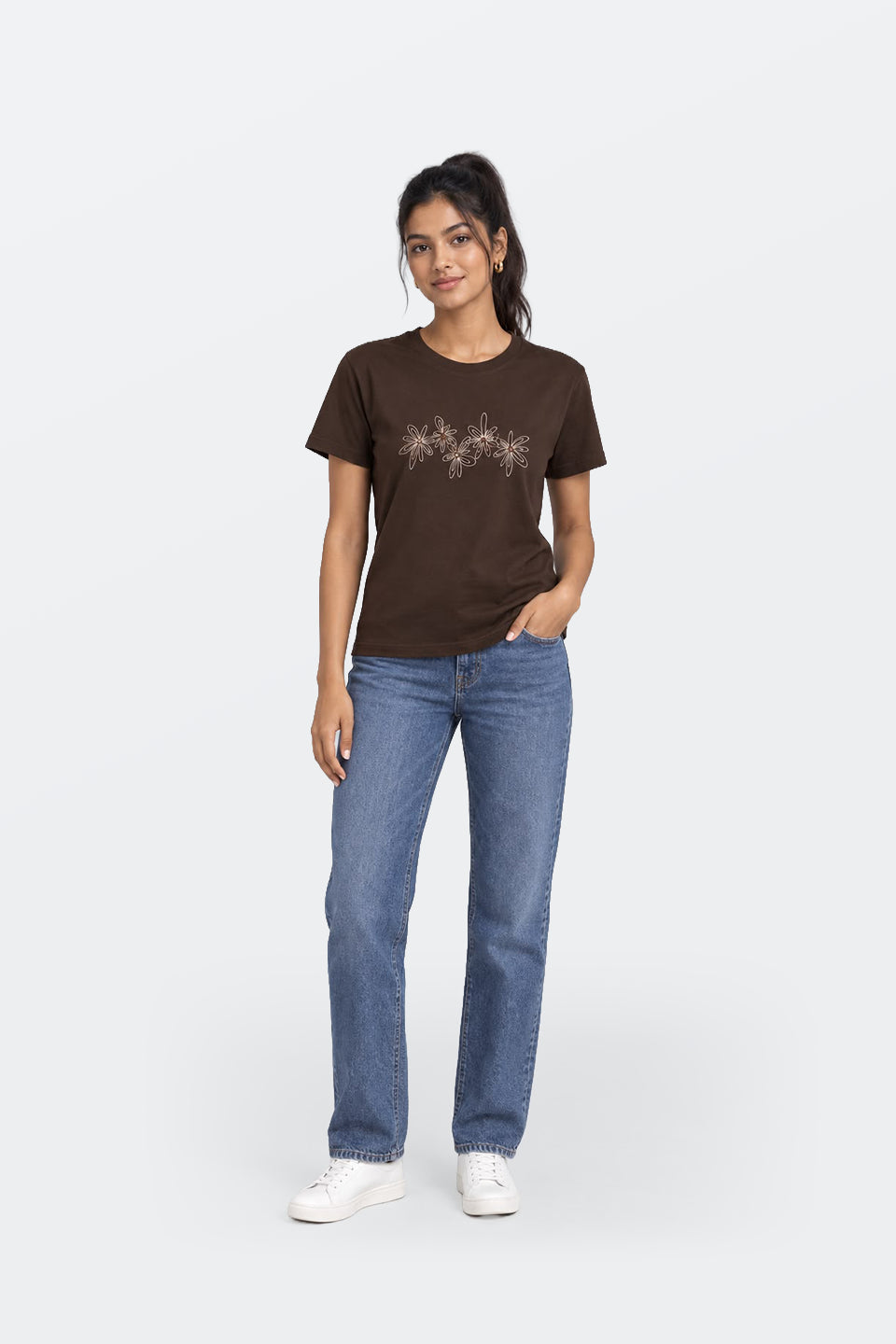 Camiseta flores bordadas