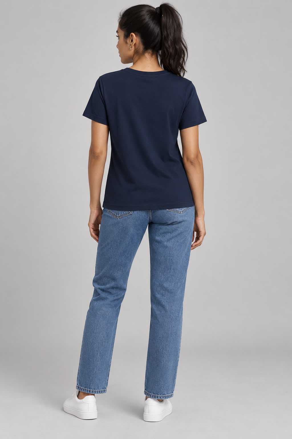 Camiseta flores bordadas