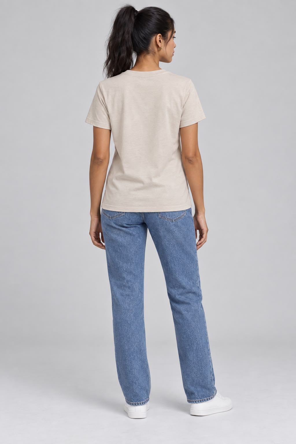 Camiseta flores bordadas