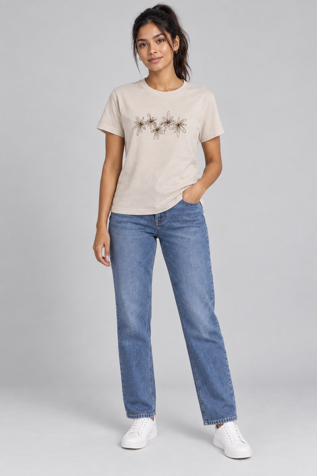 Camiseta flores bordadas